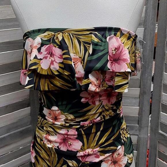 Bandeau Flounce High-Coverage One-Piece Swimsuit | Kona Sol | Small - Picture 3 of 13